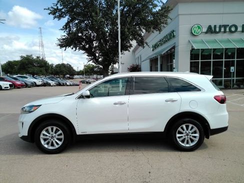 Used 2019 Kia Sorento AWD w/ LX Convenience Package image 10
