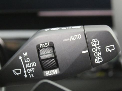 Used 2025 BMW X1 xDrive28i w/ M Sport Package image 35