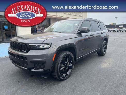 Used 2024 Jeep Grand Cherokee L Altitude AWD/4WD image 1