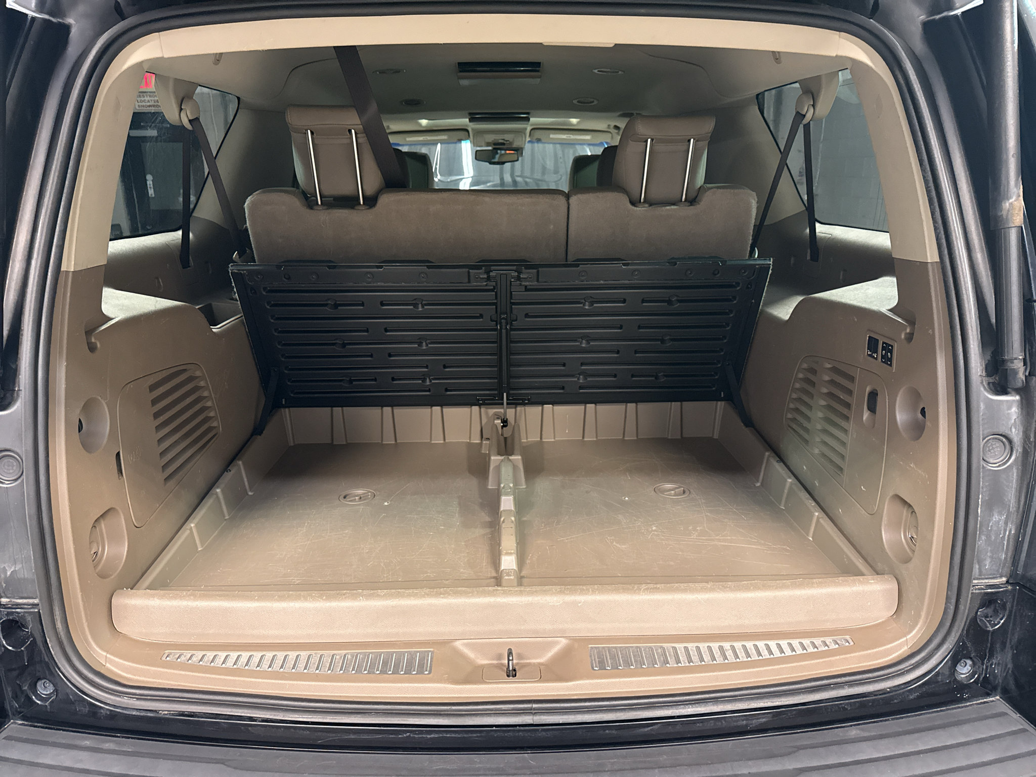 Used 2019 GMC Yukon XL SLT w/ Open Road Package AWD/4WD image 34