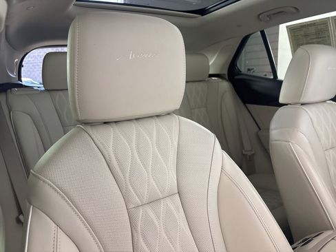 Used 2023 Buick Envision Avenir image 34