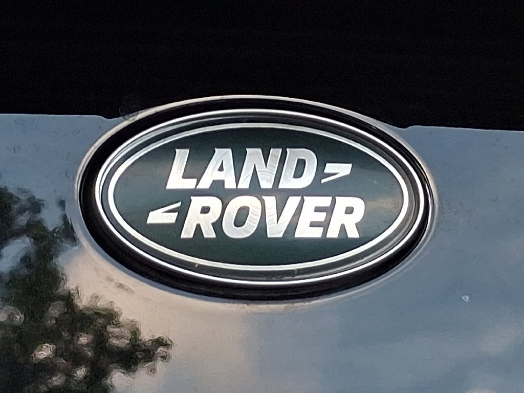 Used 2022 Land Rover Defender 110 XS Edition AWD/4WD image 29