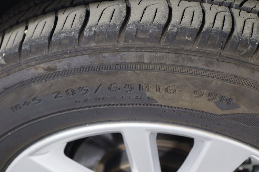 Used 2025 Toyota Camry LE FWD image 39