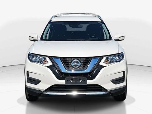 Used 2020 Nissan Rogue SV w/ Premium Package image 11