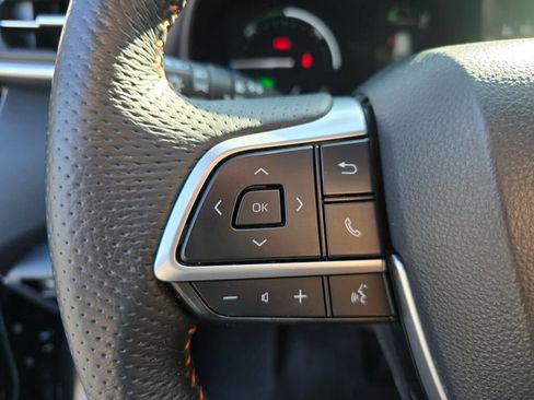 Used 2022 Toyota Sienna XSE image 23