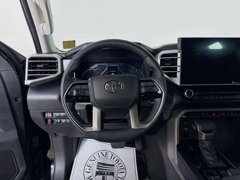Used 2022 Toyota Tundra SR5 w/ SR5 Premium Package AWD/4WD image 19