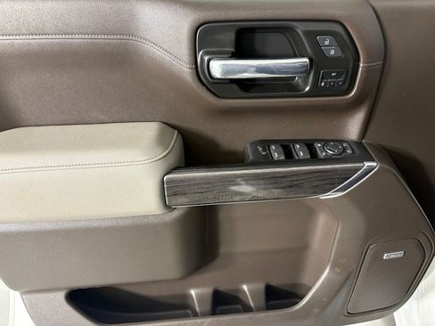 Used 2022 Chevrolet Silverado 1500 LTZ w/ Technology Package AWD/4WD image 18