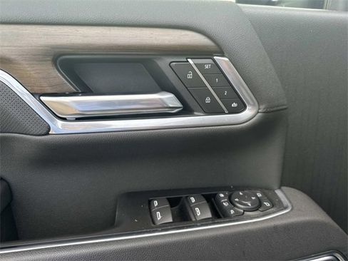 Used 2026 Chevrolet Silverado 2500 High Country w/ Midnight Edition image 26