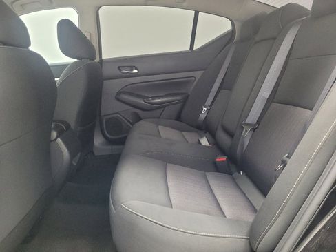 Used 2022 Nissan Altima 2.5 SV FWD image 18