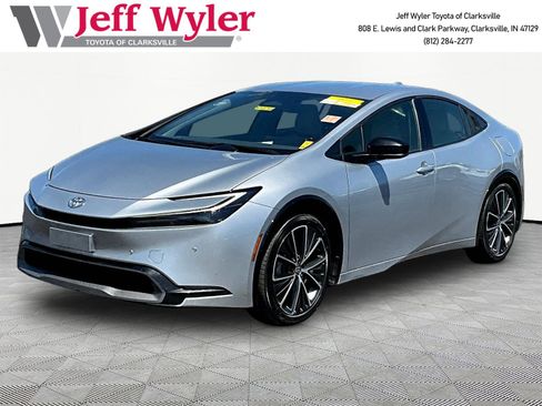 Used 2023 Toyota Prius XLE FWD image 1