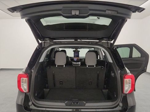 Certified 2024 Ford Explorer XLT w/ Equipment Group 202A AWD/4WD image 25
