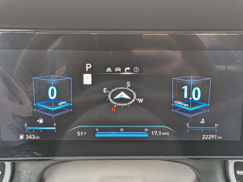 Used 2025 Hyundai Elantra SEL image 13