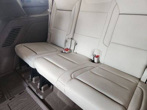 Used 2025 GMC Yukon Denali w/ Sun & Power Step Package RWD image 32