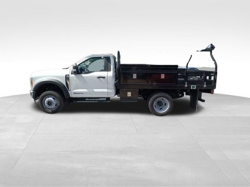 New 2023 Ford F550 4x4 Regular Cab Super Duty image 4