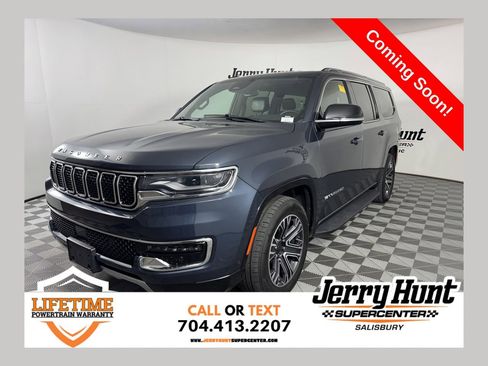 Used 2024 Jeep Wagoneer L Series II w/ Flexible Seating Group image 1