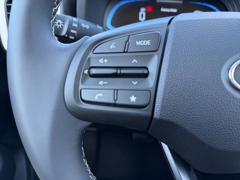 New 2026 Hyundai Venue SEL FWD image 22