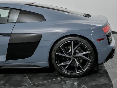 Used 2023 Audi R8 V10 performance image 8