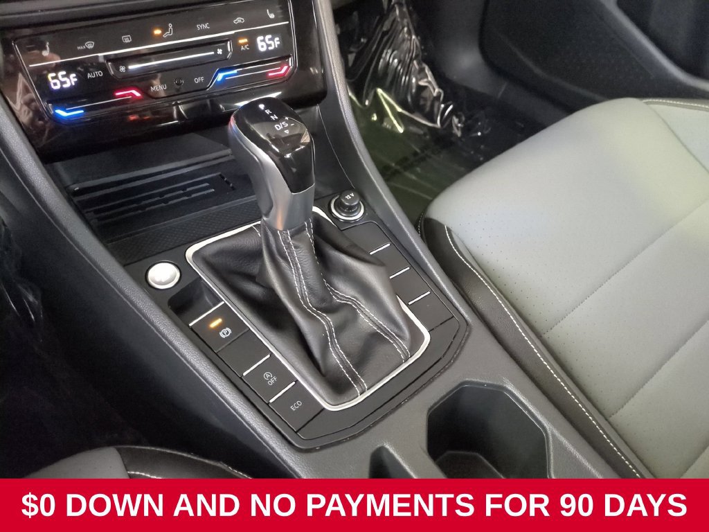 Used 2025 Volkswagen Jetta SE FWD image 19