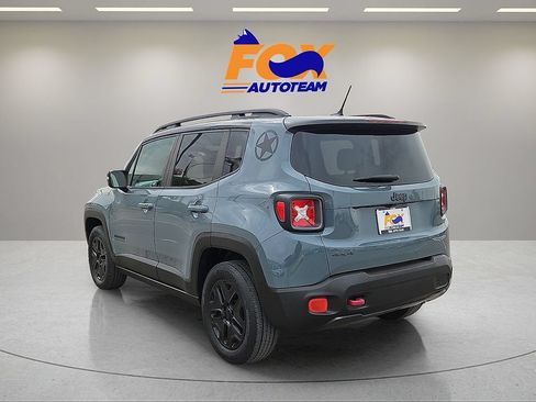 Used 2017 Jeep Renegade Trailhawk AWD/4WD image 3