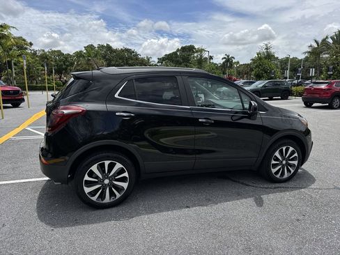 Used 2021 Buick Encore Preferred w/ Safety Package II FWD image 4