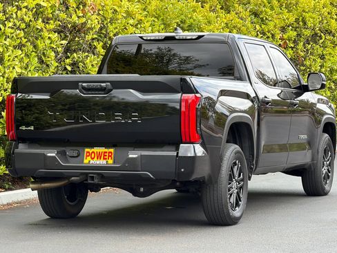 Used 2024 Toyota Tundra SR5 w/ SR5 Convenience Package AWD/4WD image 4