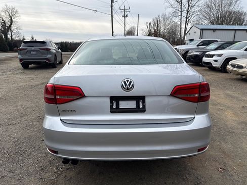 Used 2015 Volkswagen Jetta S image 7