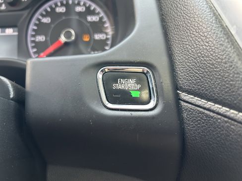 Used 2017 GMC Acadia SLE image 15