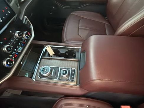 Used 2024 Ford Expedition Max Limited image 23