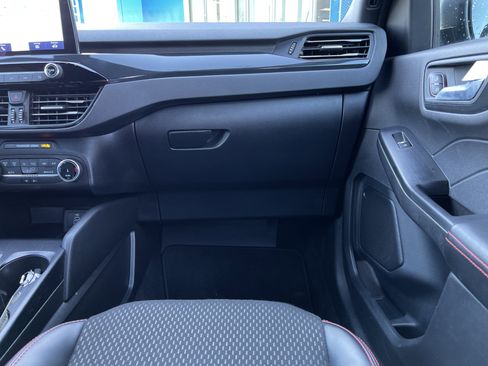 Used 2025 Ford Escape ST-Line image 31