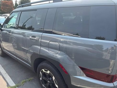 Used 2025 Hyundai Santa Fe SEL AWD/4WD image 3