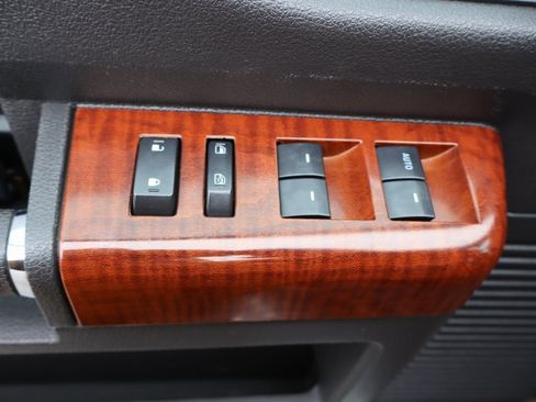 Used 2012 Ford F250 King Ranch w/ King Ranch w/Chrome Pkg image 26