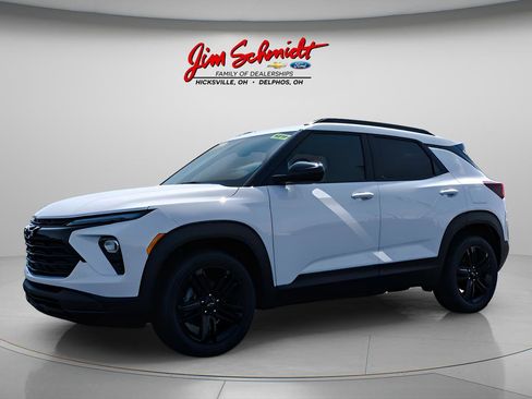 New 2026 Chevrolet TrailBlazer LT w/ Convenience Package FWD image 3