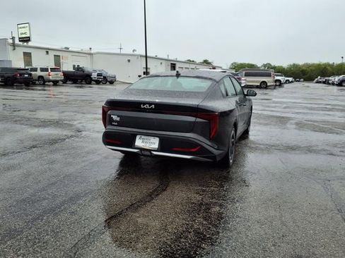 Used 2025 Kia K4 EX FWD image 24