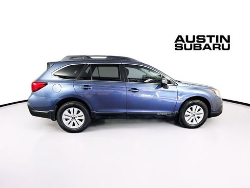 Used 2018 Subaru Outback 2.5i Premium image 8