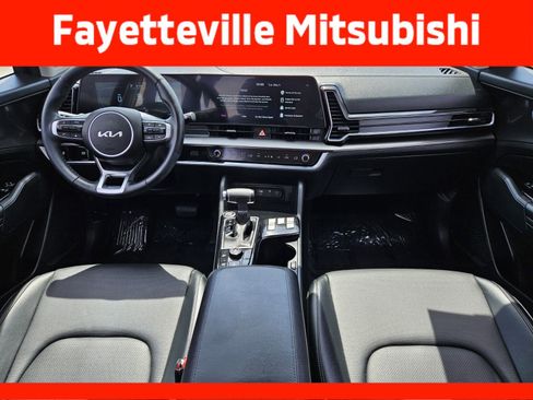 Used 2025 Kia Sportage EX w/ Premium Package AWD/4WD image 13