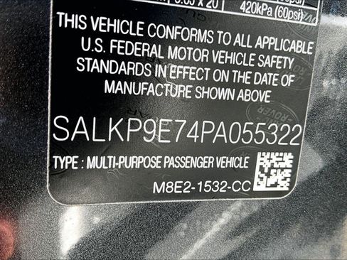 Used 2023 Land Rover Range Rover SE image 34