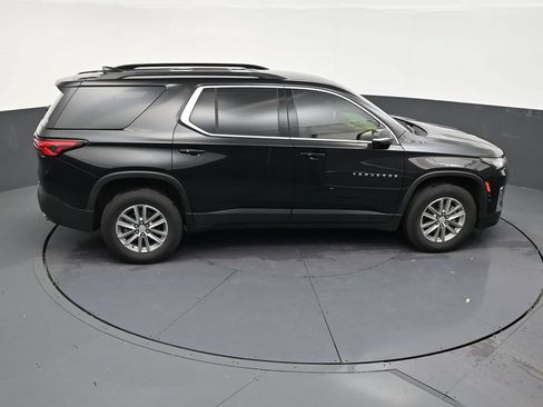 Used 2023 Chevrolet Traverse LT FWD image 14
