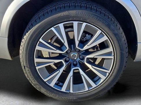 Used 2020 Volvo XC90 T5 Momentum image 8