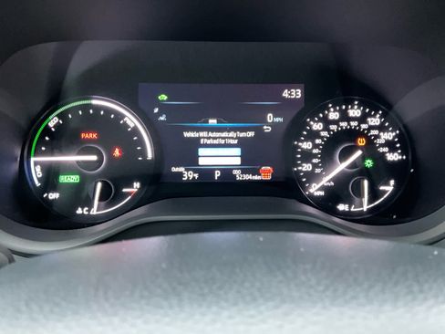 Used 2025 Toyota Sienna XLE image 22