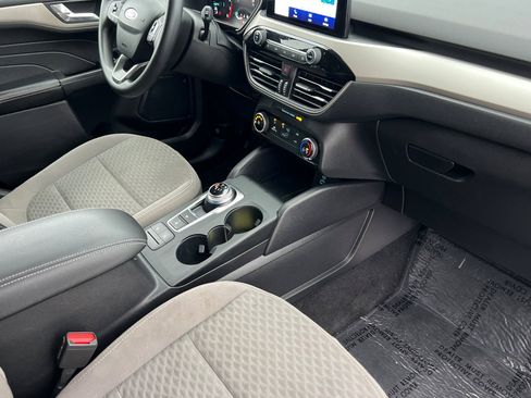 Used 2021 Ford Escape SE image 15