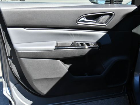 Used 2024 Honda Prologue Touring image 14