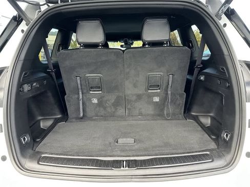 Used 2024 Jeep Grand Cherokee L Laredo image 19