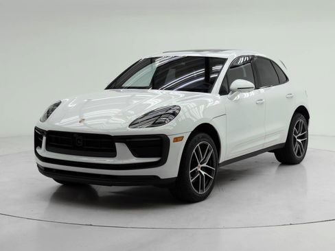 Used 2026 Porsche Macan AWD/4WD image 1