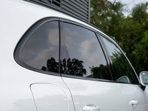 New 2026 Porsche Cayenne S AWD/4WD image 18