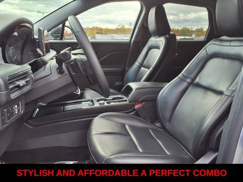 Used 2022 Lincoln Corsair AWD w/ Equipment Group 101A image 13