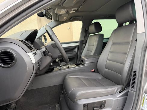 Used 2008 Volkswagen Touareg V6 image 18