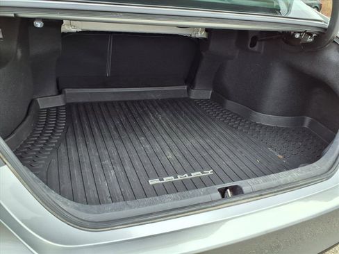 Used 2022 Toyota Camry XLE image 31