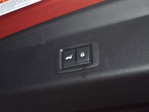 Used 2024 Mitsubishi Outlander SE image 33