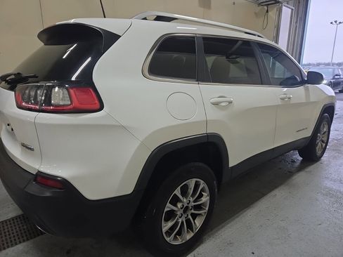 Used 2019 Jeep Cherokee Latitude Plus w/ Comfort/Convenience Group AWD/4WD image 5