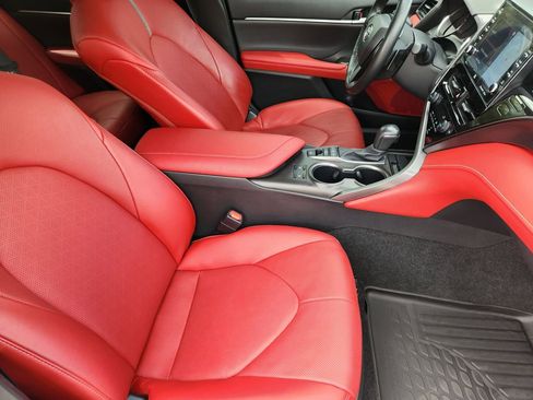 Used 2024 Toyota Camry XSE w/ Navigation Package image 13